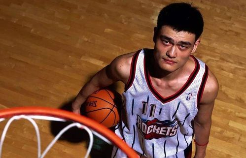 德国杯：穆西亚拉帽子戏法 拜仁队4-0美因茨队晋级