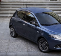 2月19日蓝旗亚可以回到右手驾驶